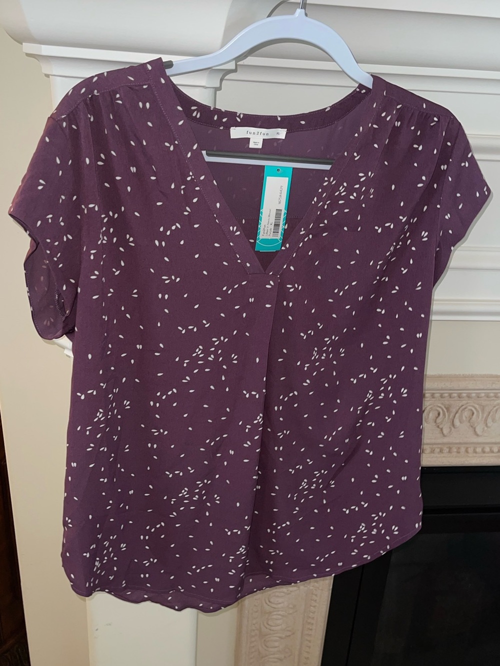 New Fun 2 Fun Lillian v-neck blouse